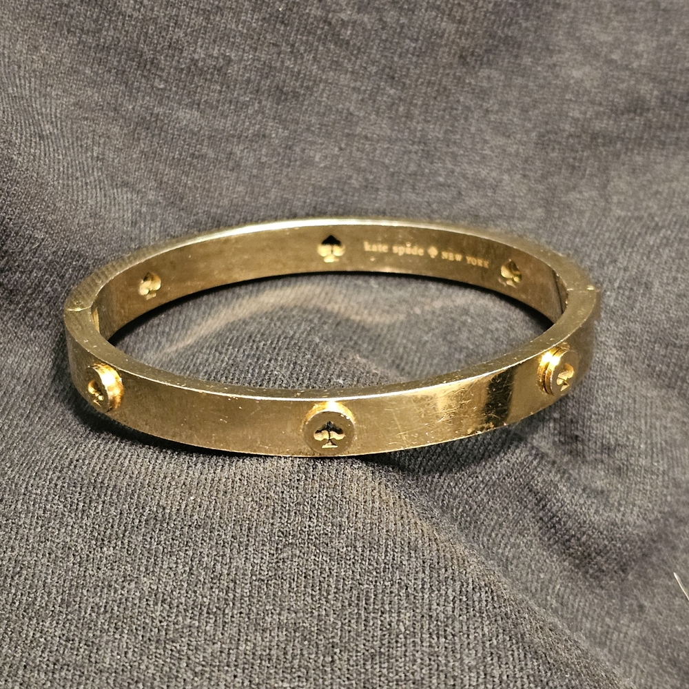 Kate Spade Spot The Spade Studded Hinged Bangle
